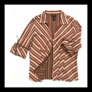 3/4" Sleeve Hidden Closure Pleated Top